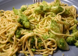800px-Pasta+broccoli